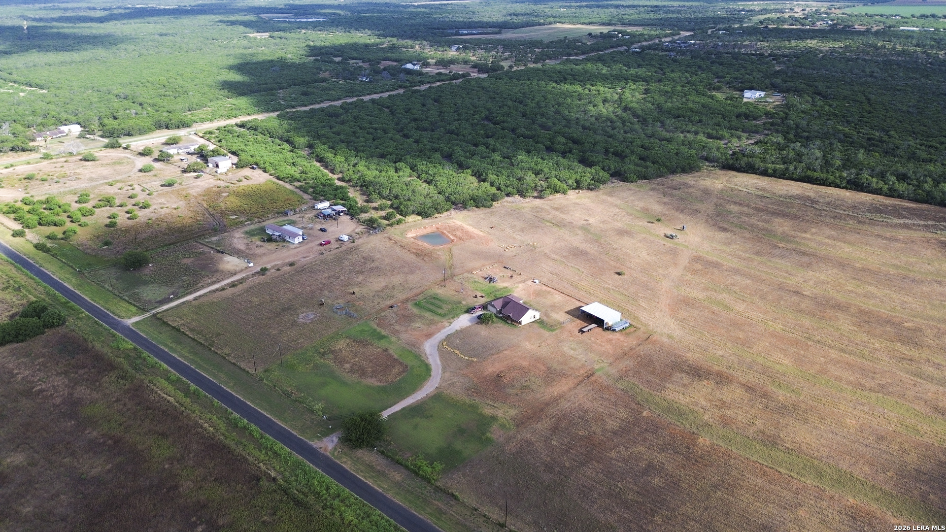 main property photo 32