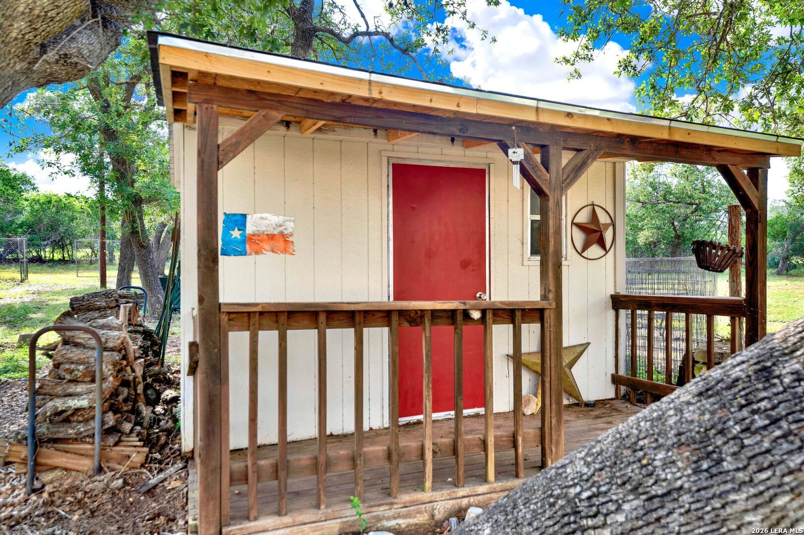main property photo 32
