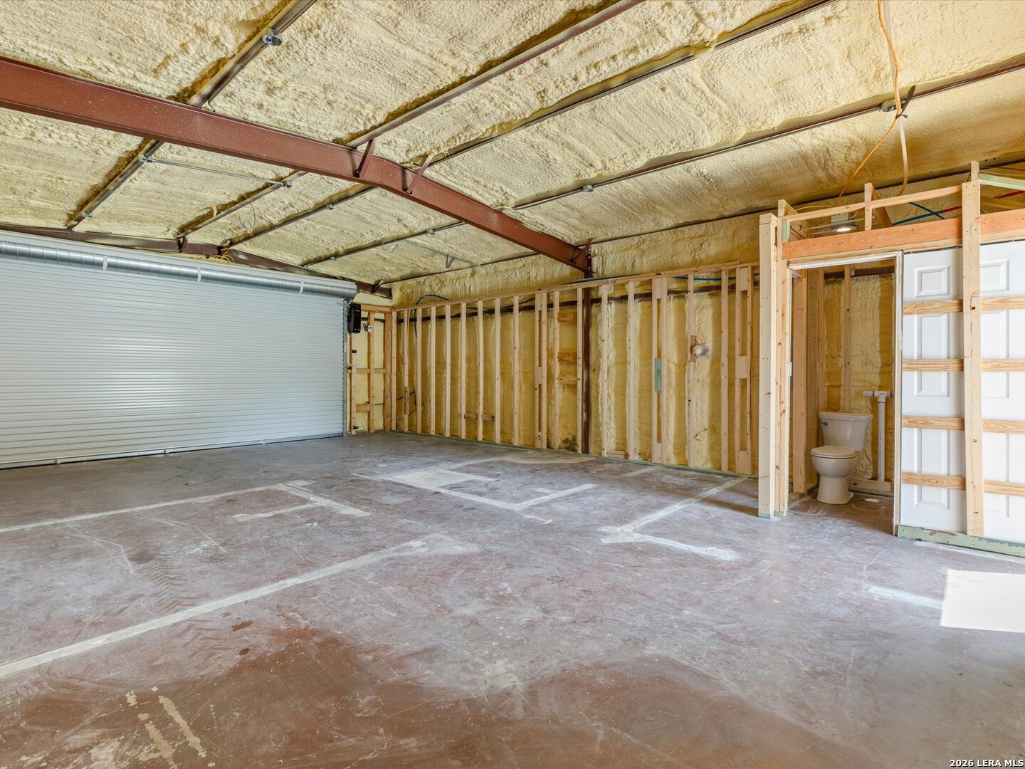main property photo 41