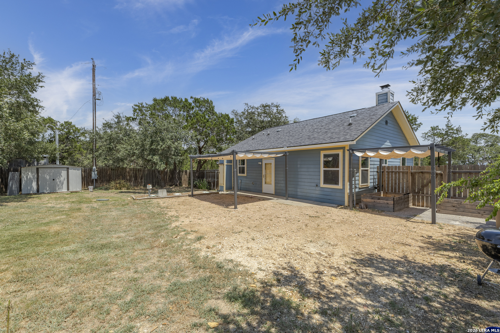 main property photo 27