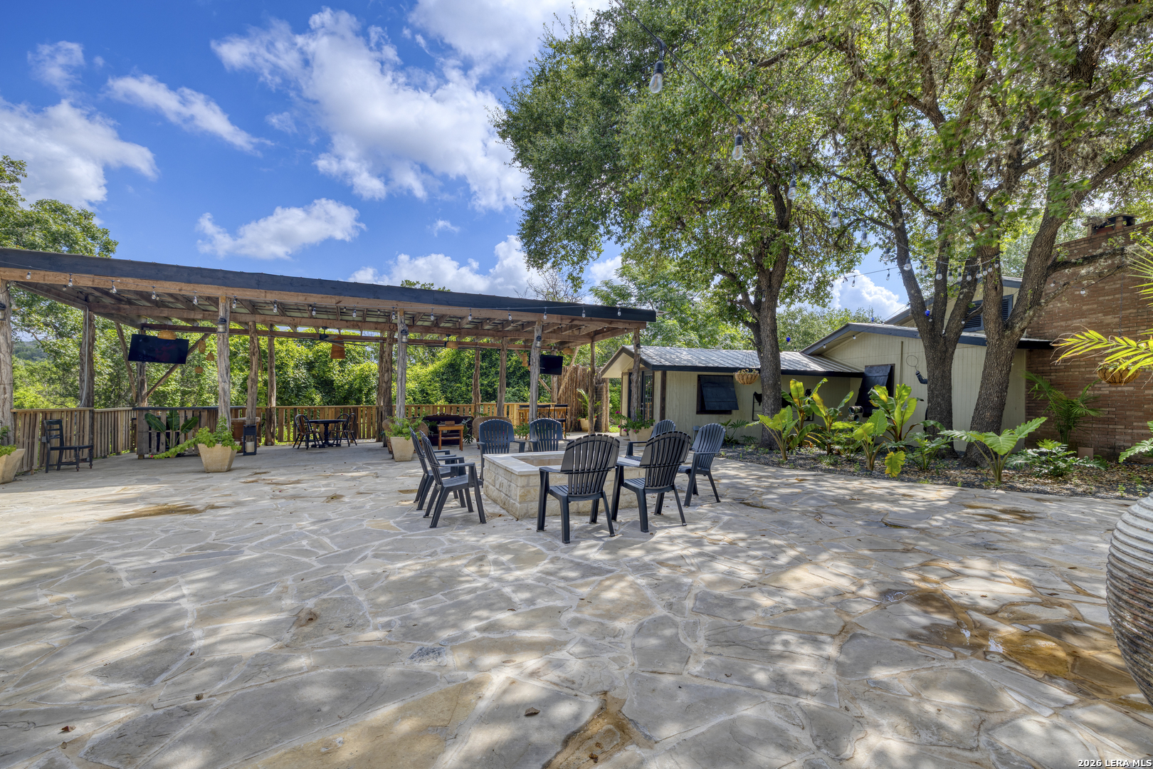 main property photo 59