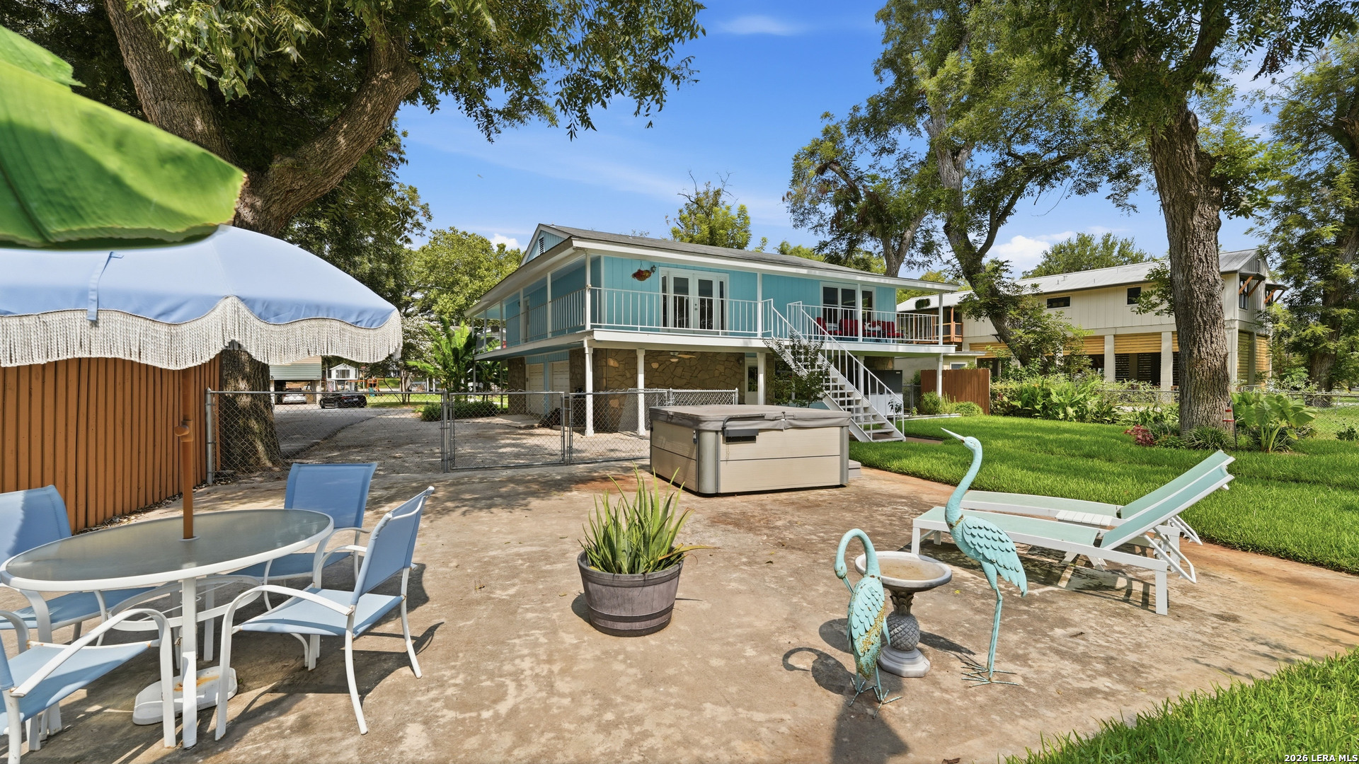 main property photo 34