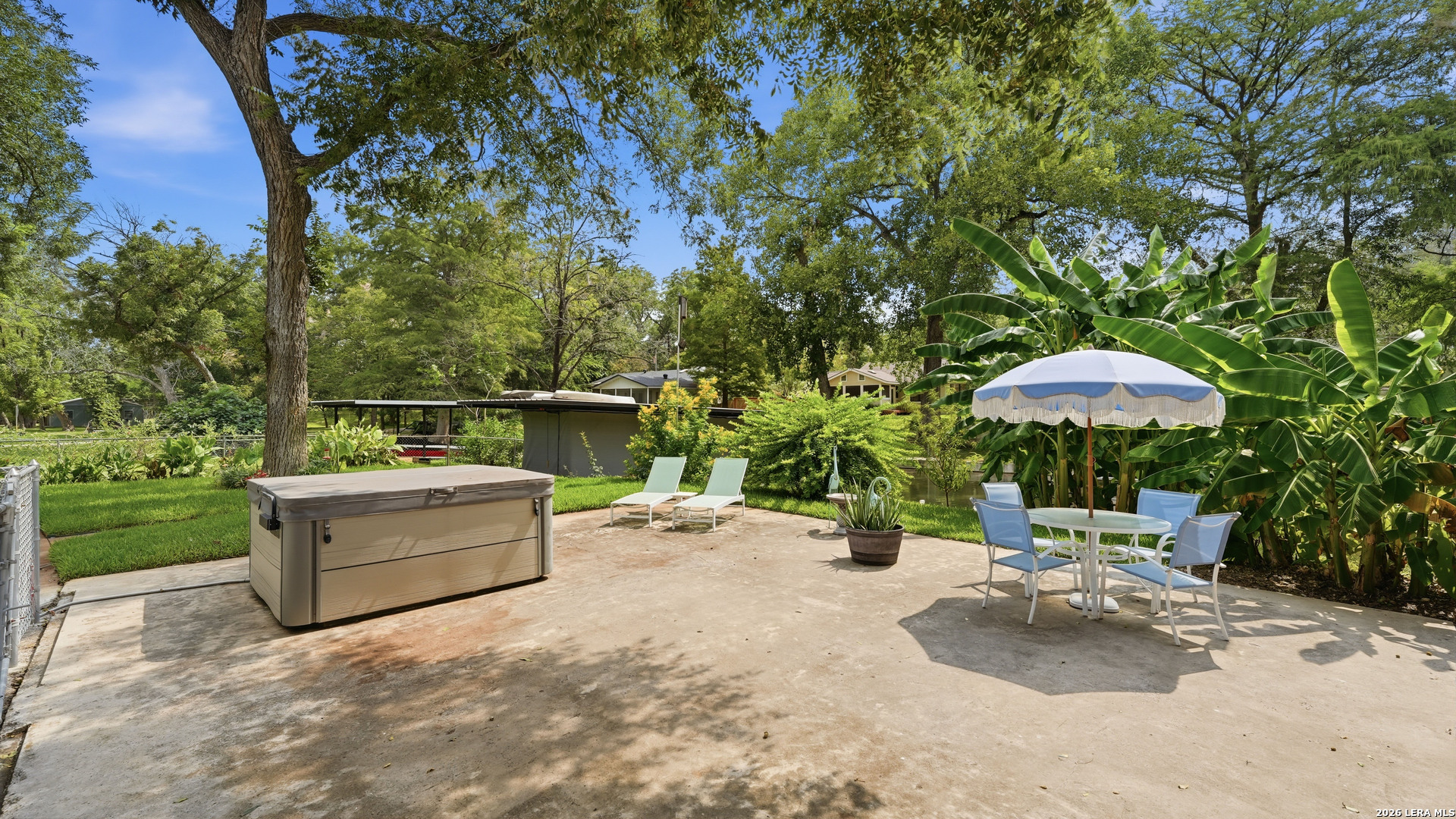 main property photo 35