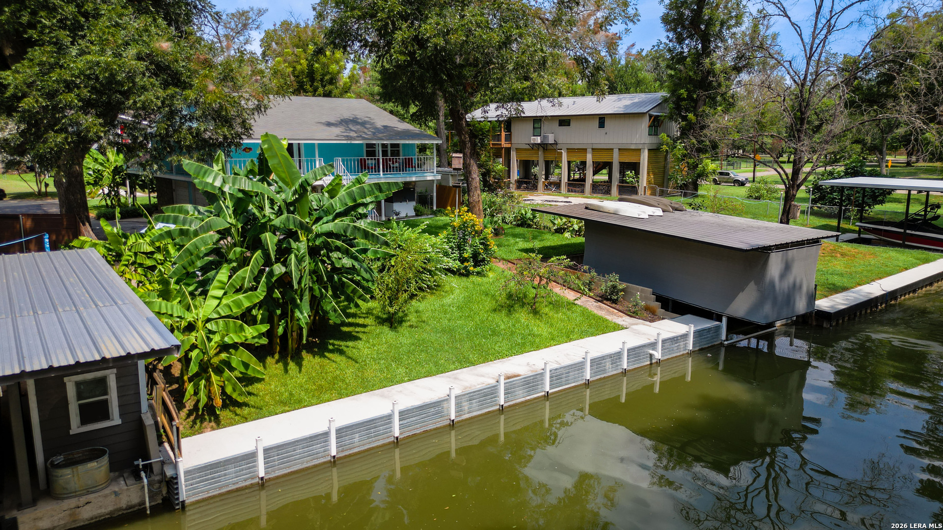 main property photo 37