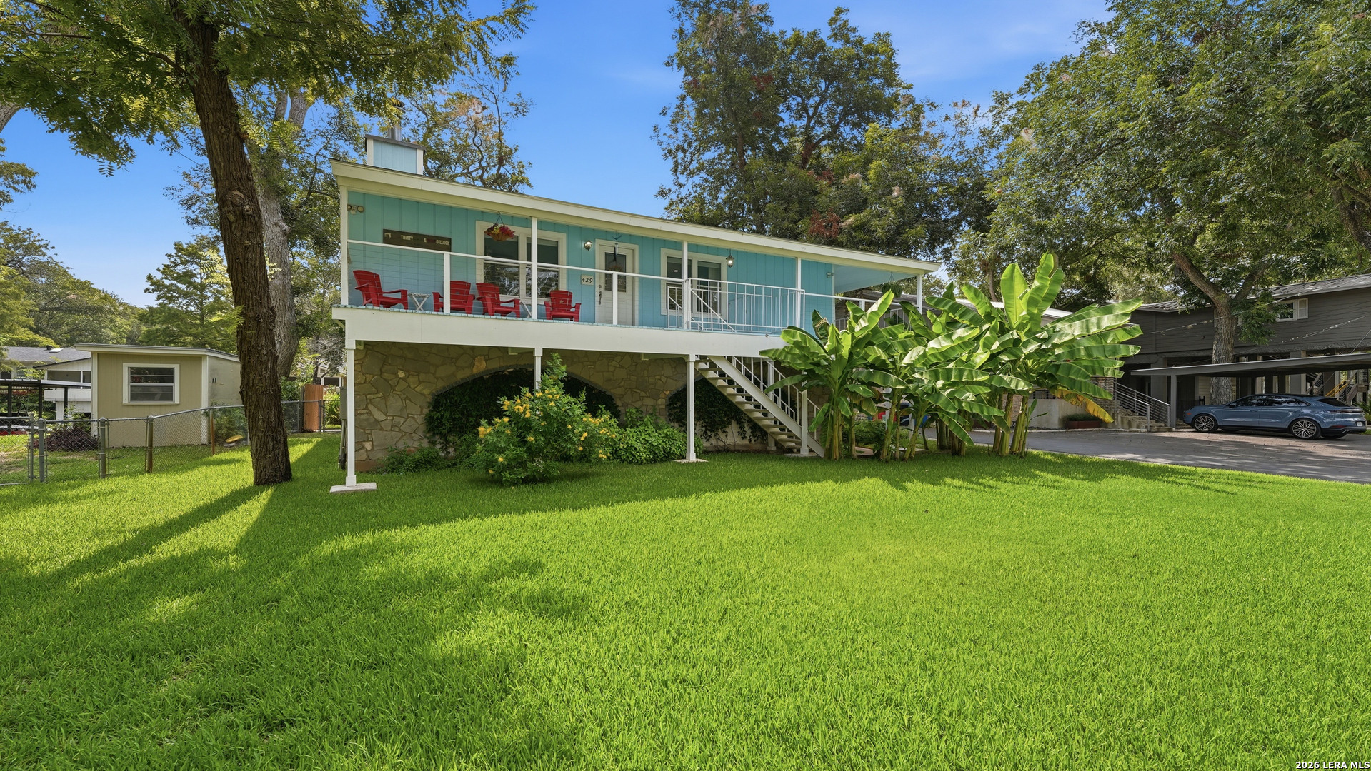 main property photo 40