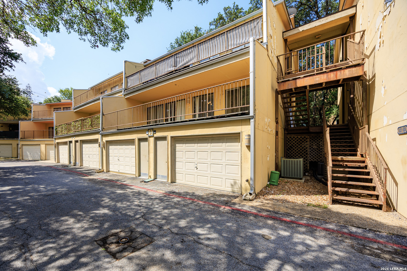 main property photo 29