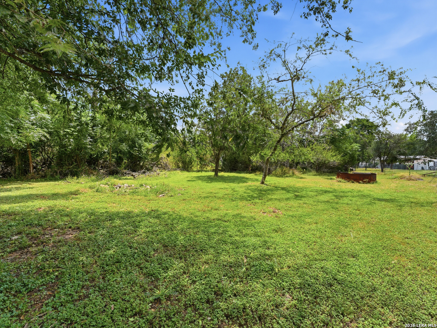 main property photo 30