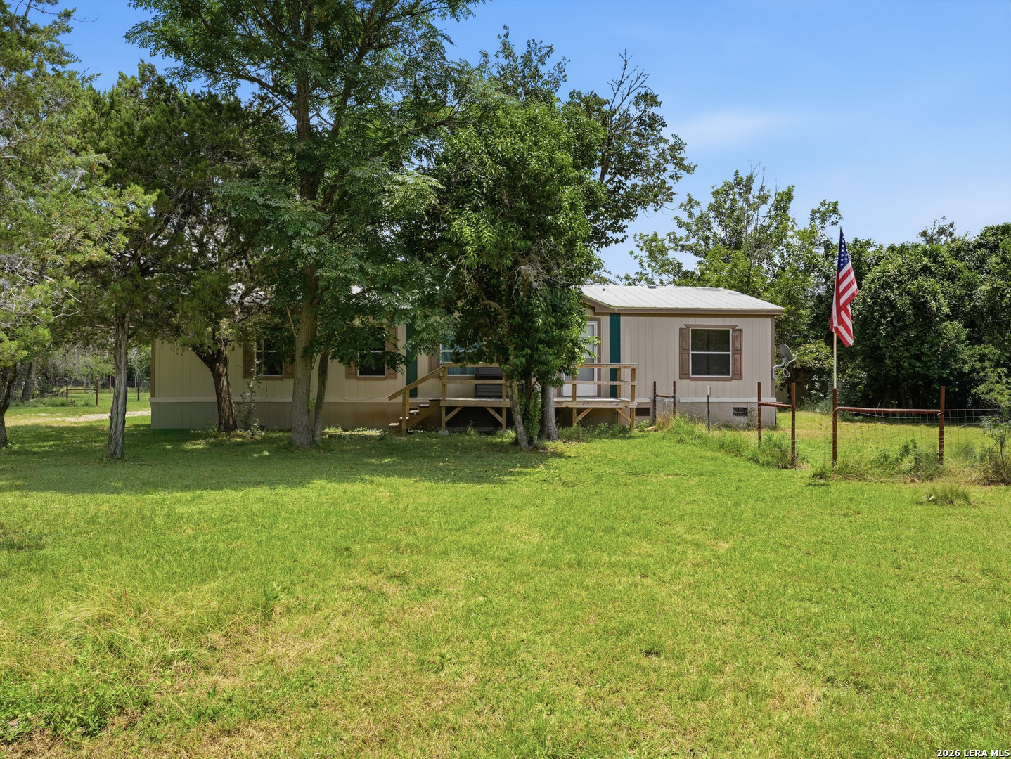 main property photo 36