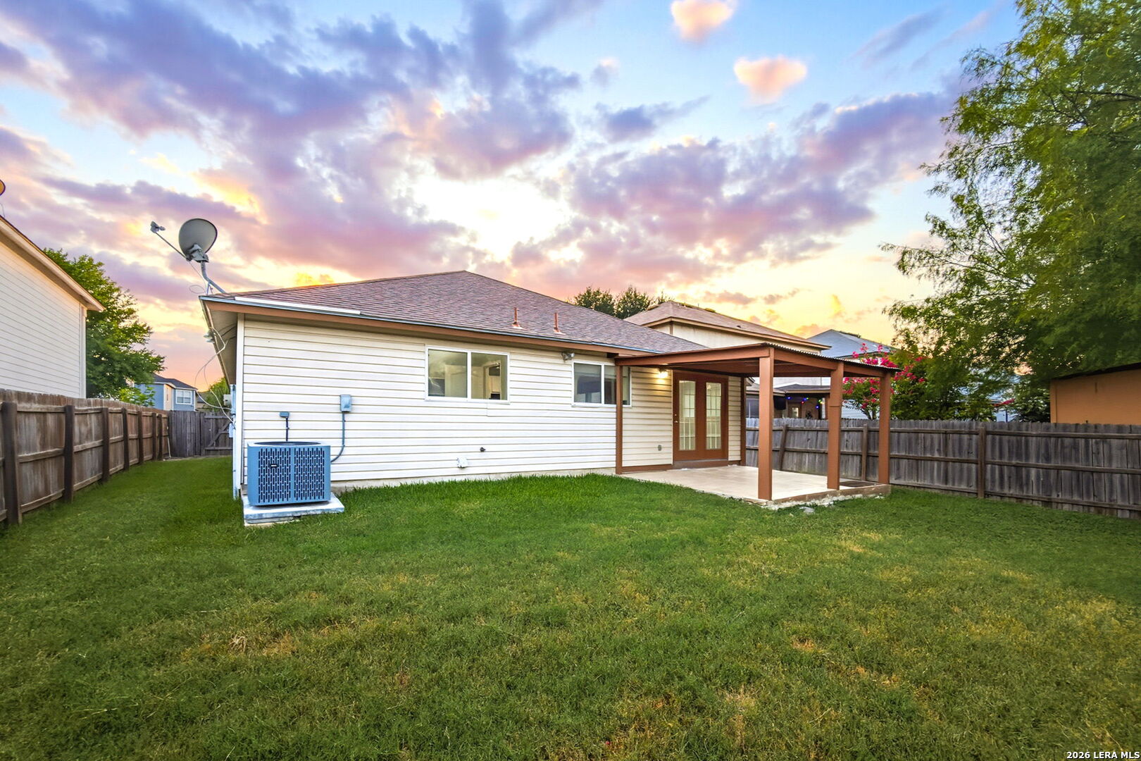 main property photo 12