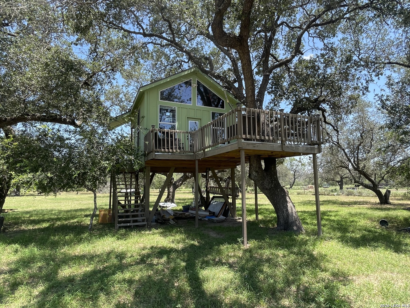 main property photo 79