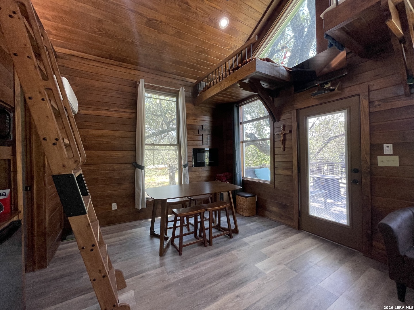 main property photo 84
