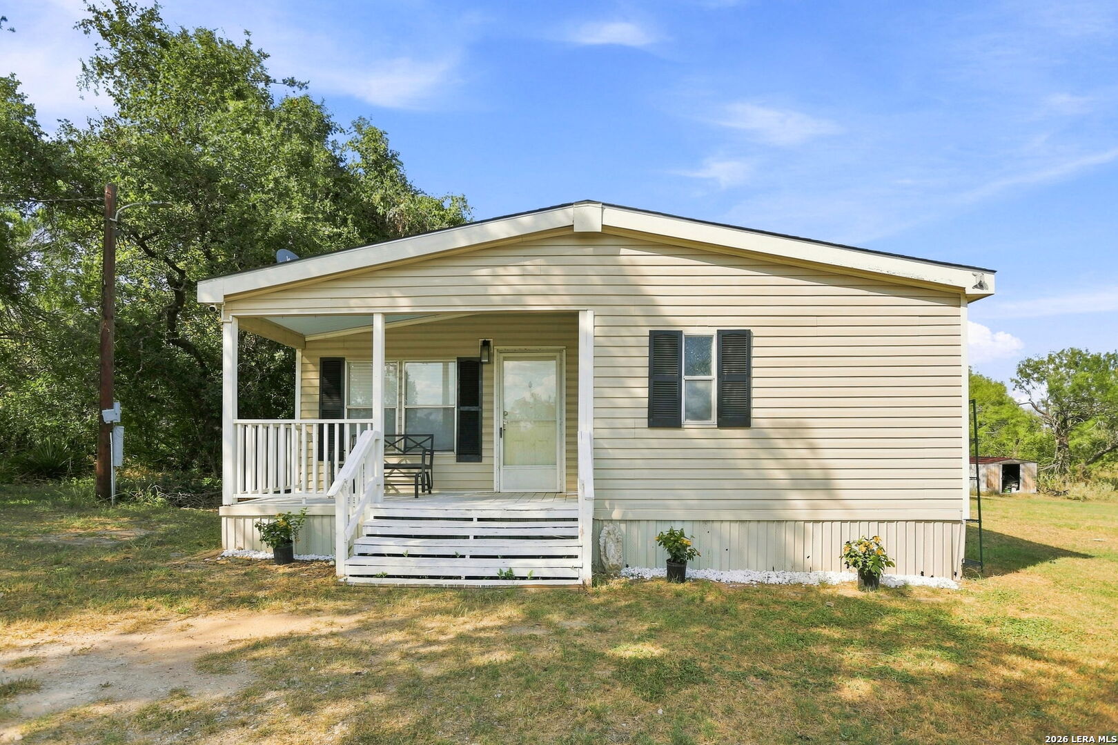 main property photo 2