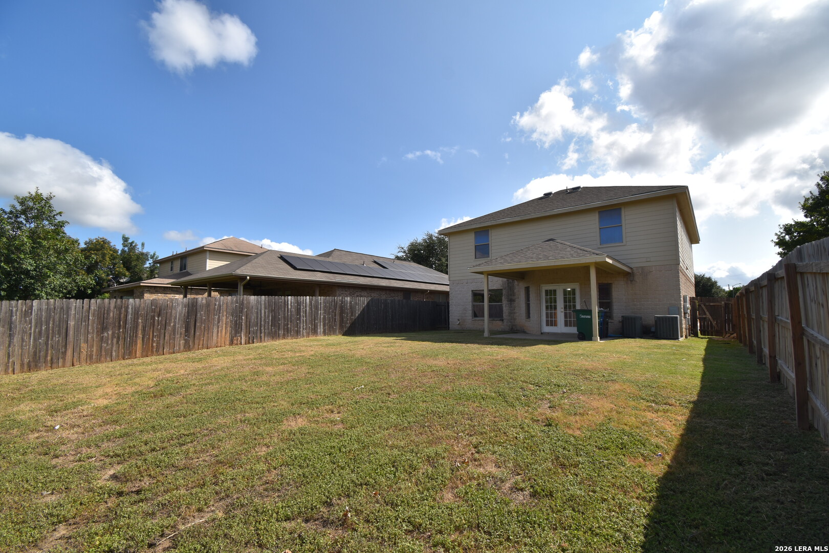 main property photo 11