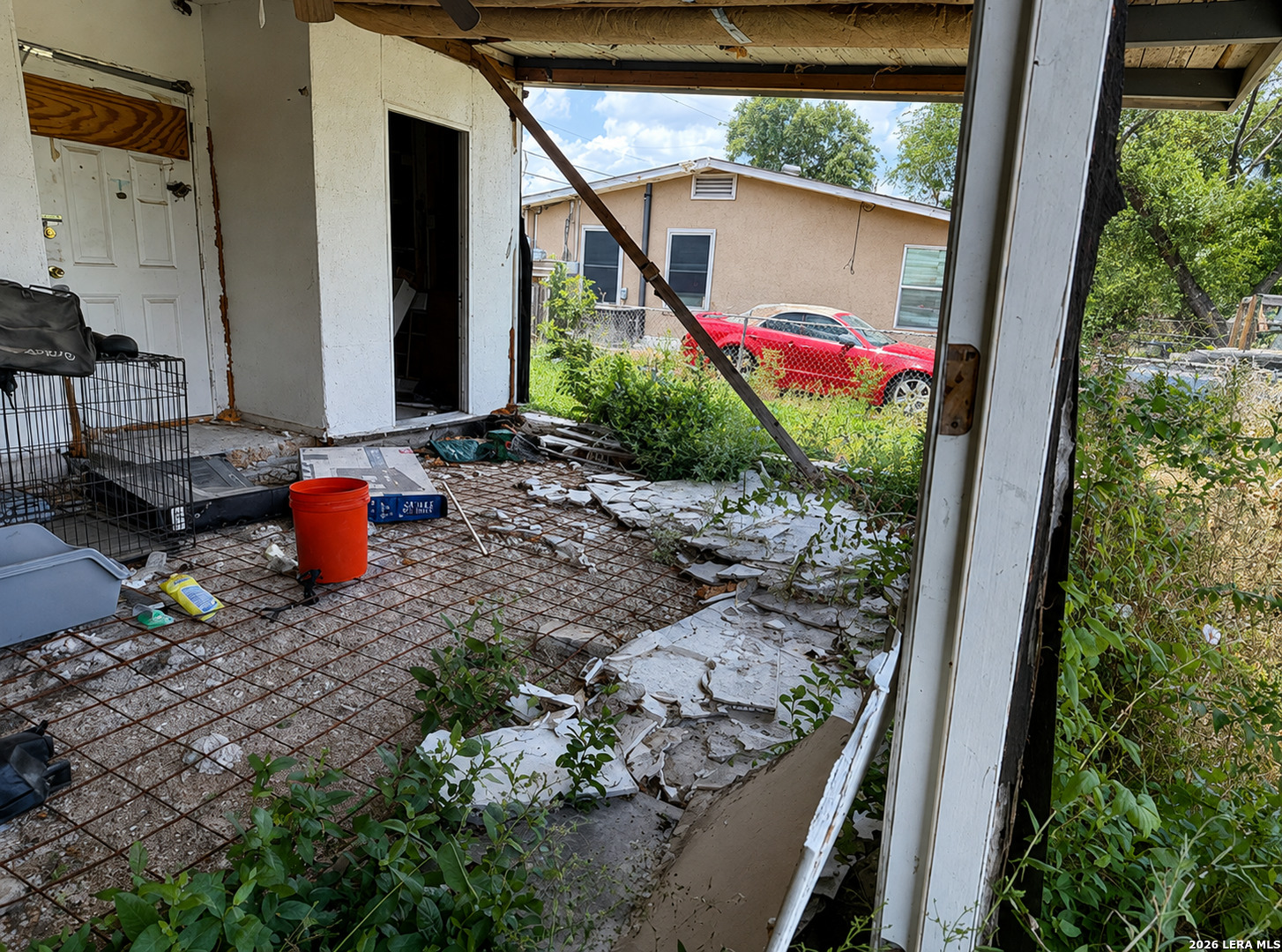 main property photo 9