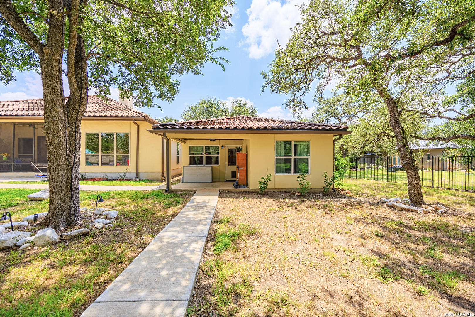 main property photo 21