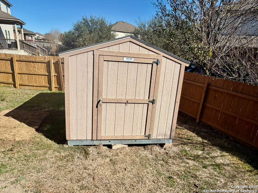 main property photo 31