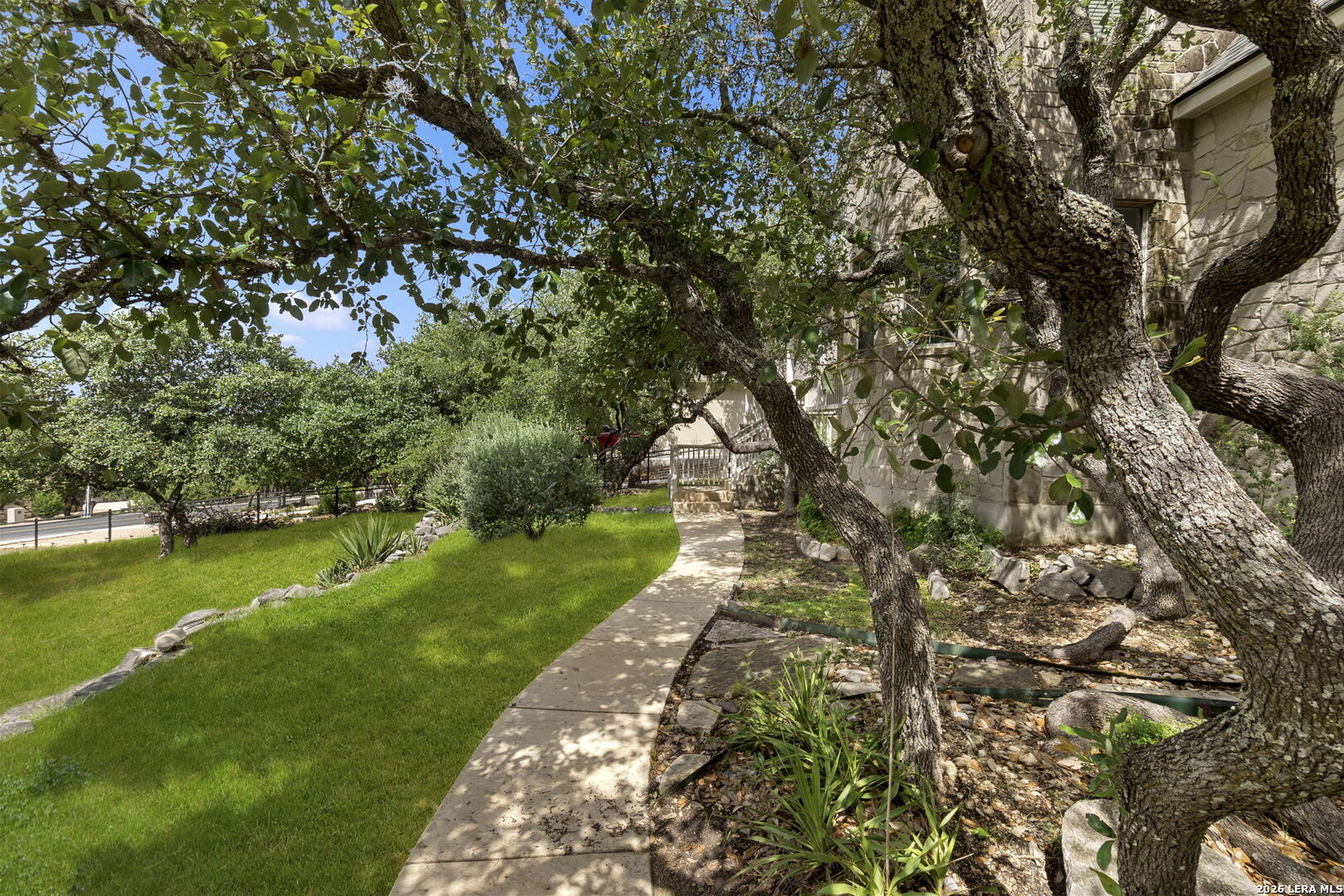 main property photo 21