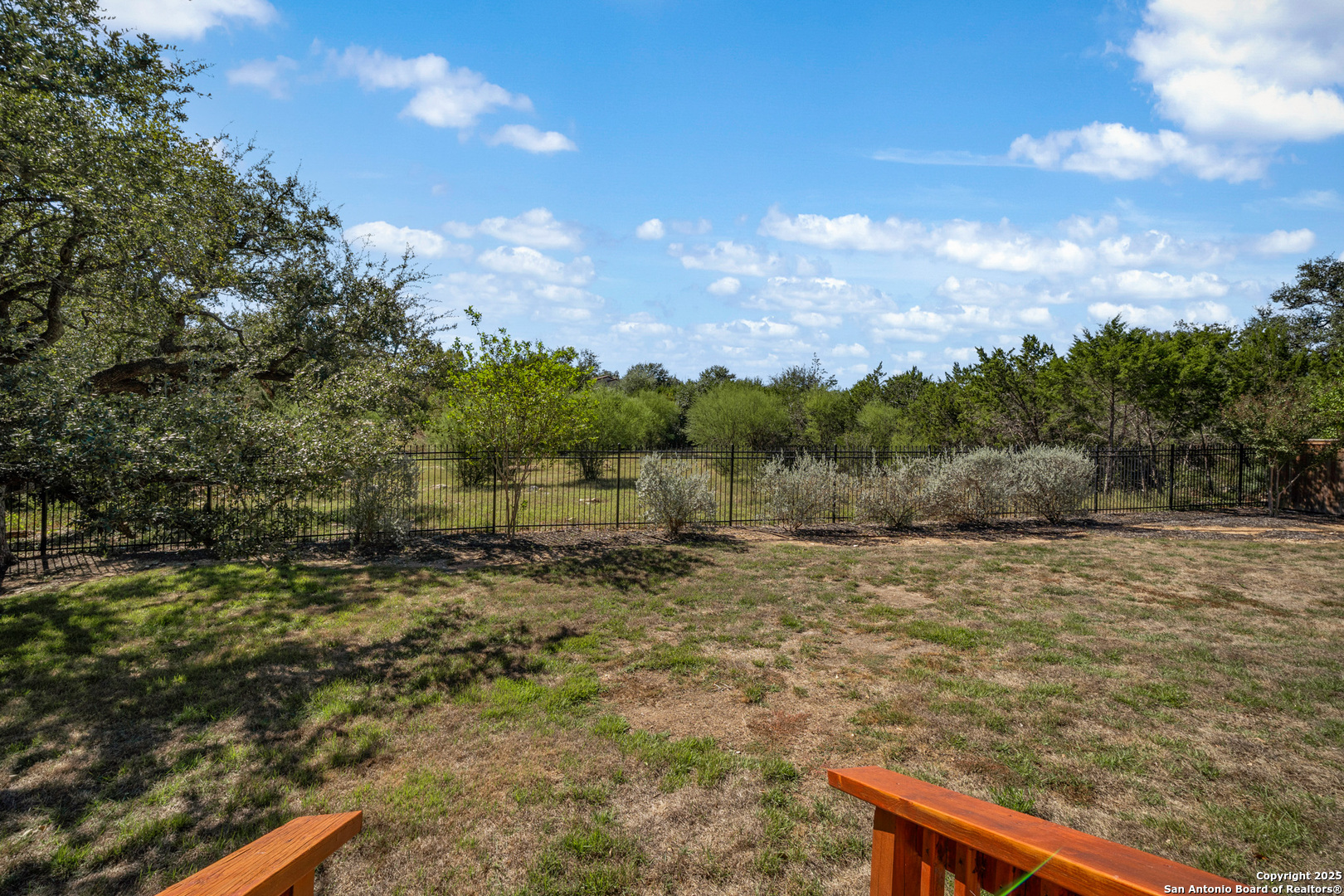 main property photo 27