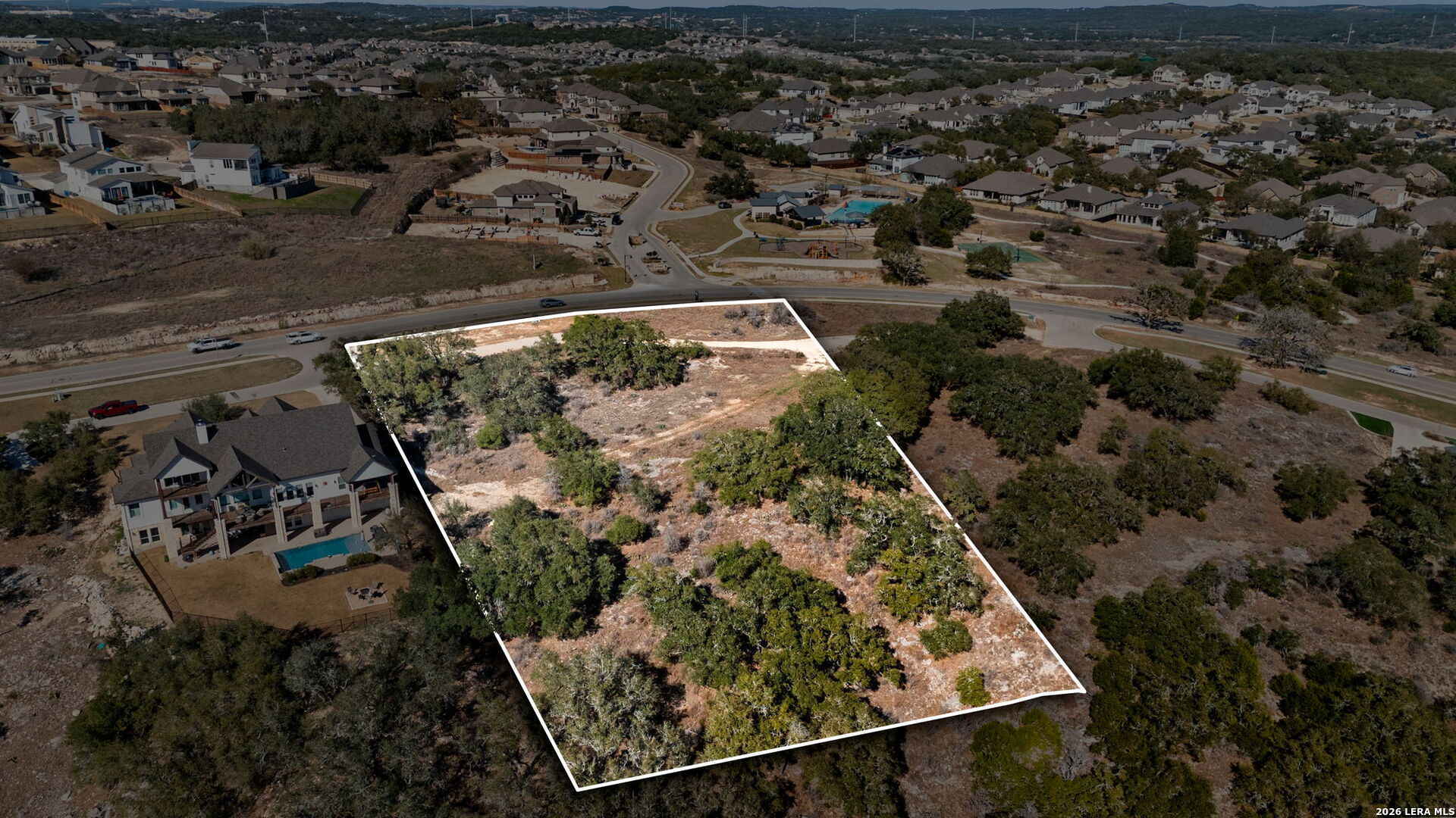 main property photo 10