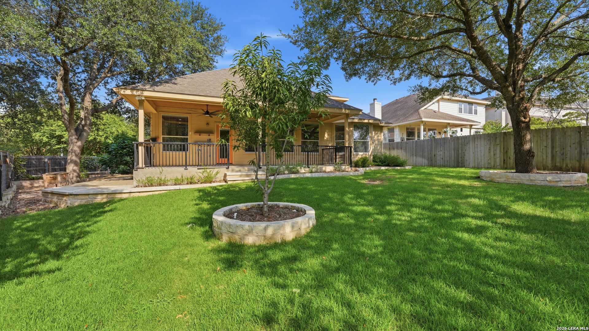 main property photo 10