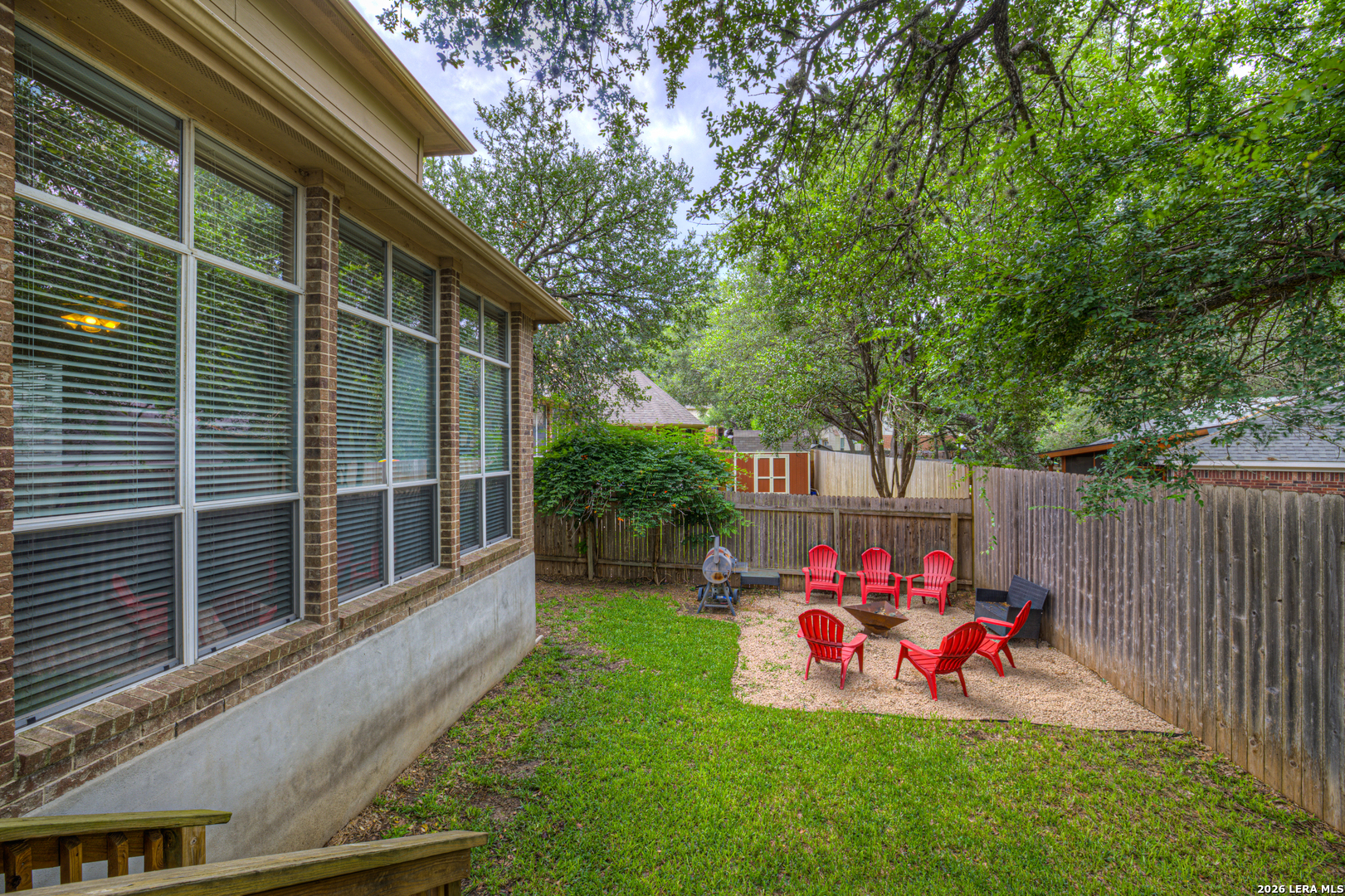 main property photo 40