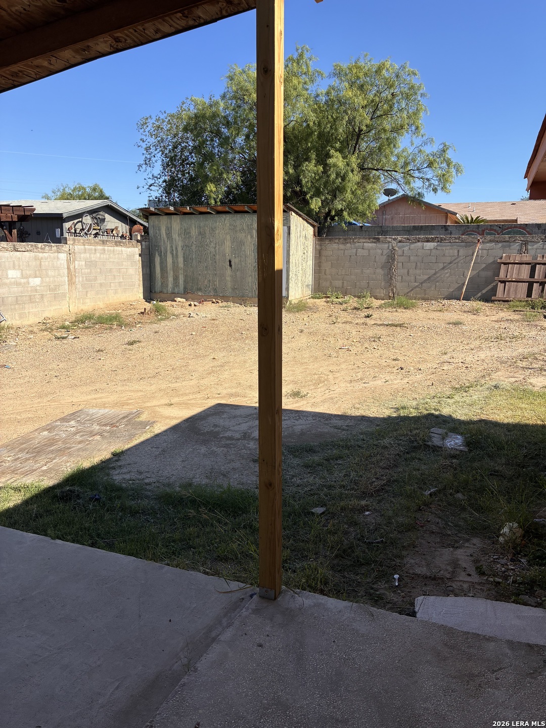 main property photo 14