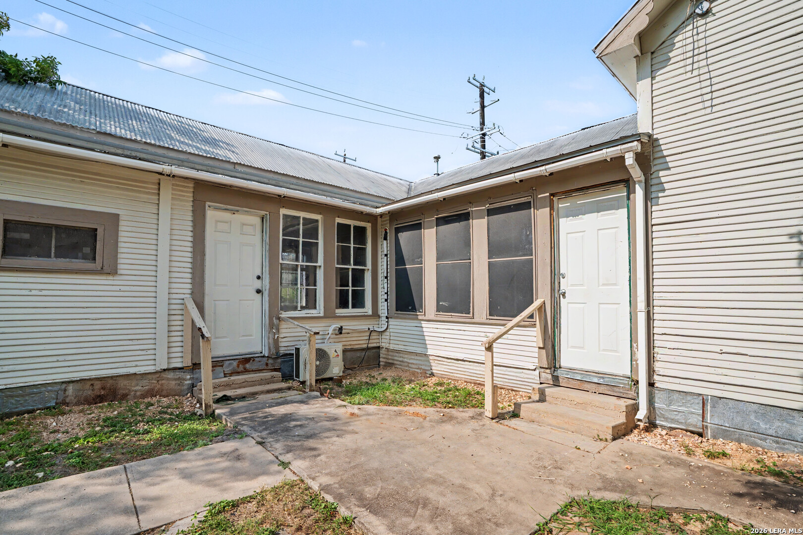 main property photo 16