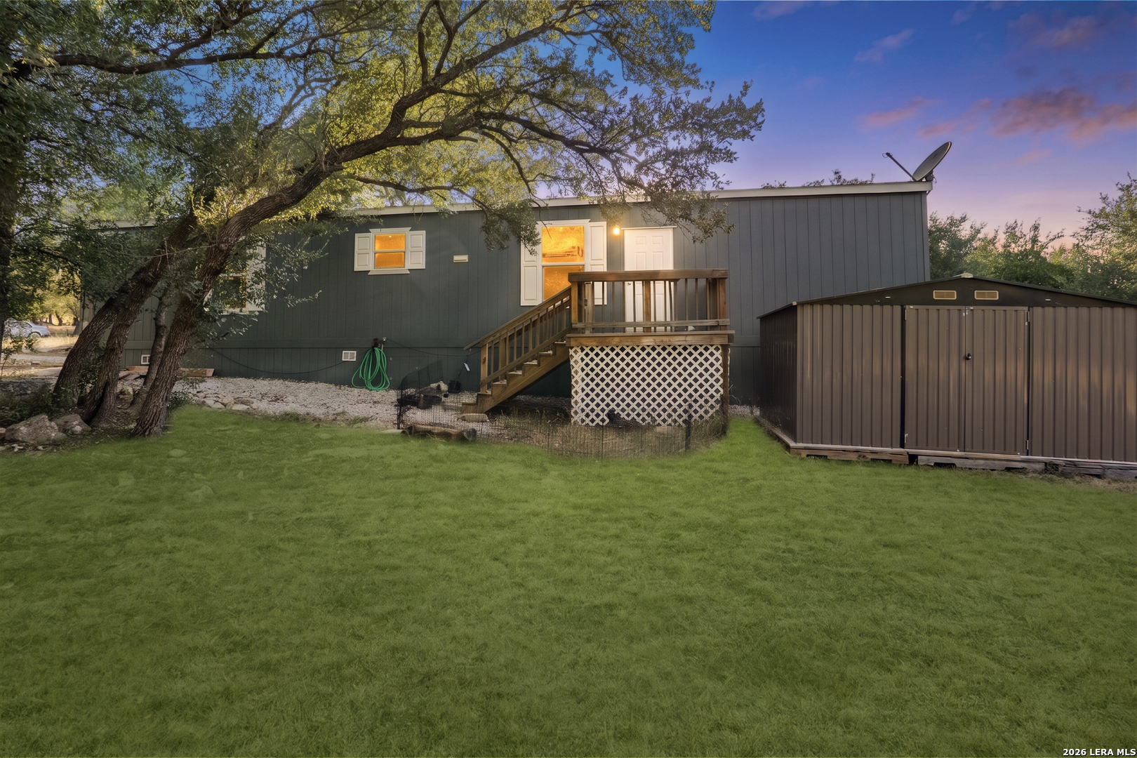 main property photo 18