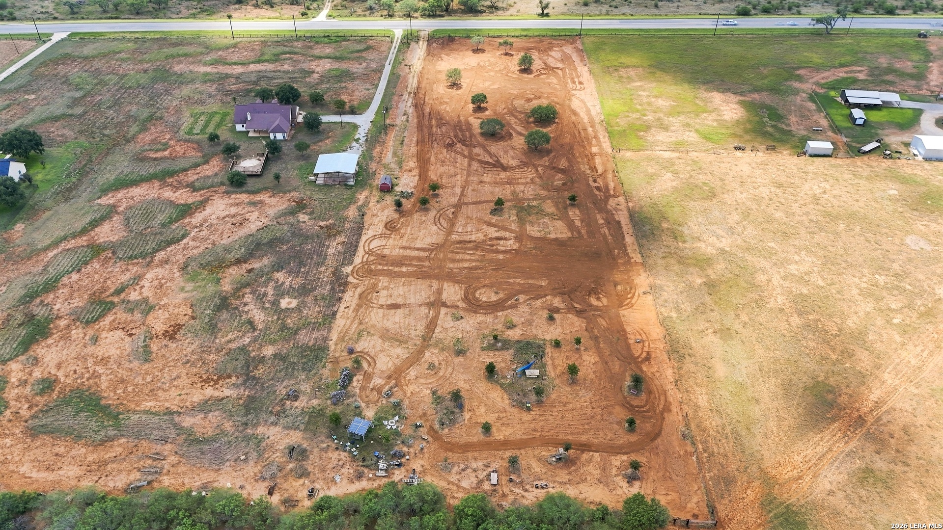 main property photo 10