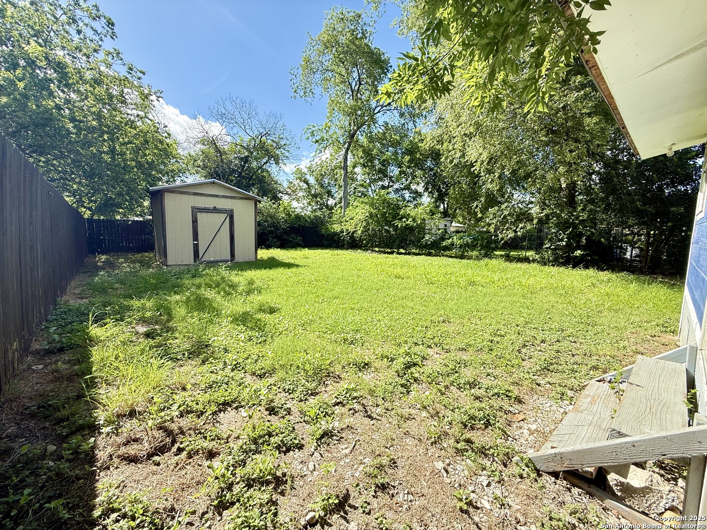 main property photo 17