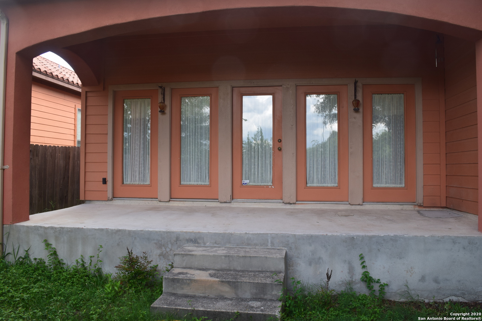 main property photo 8