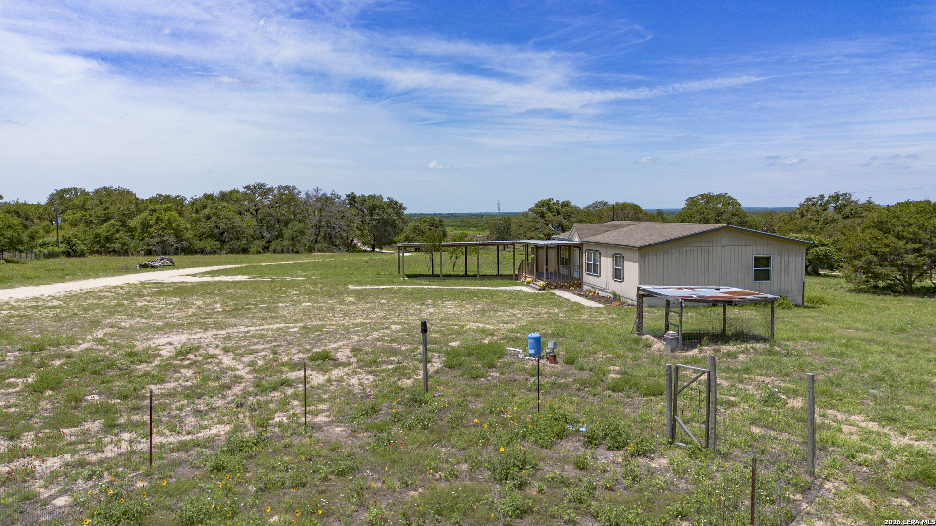 main property photo 19