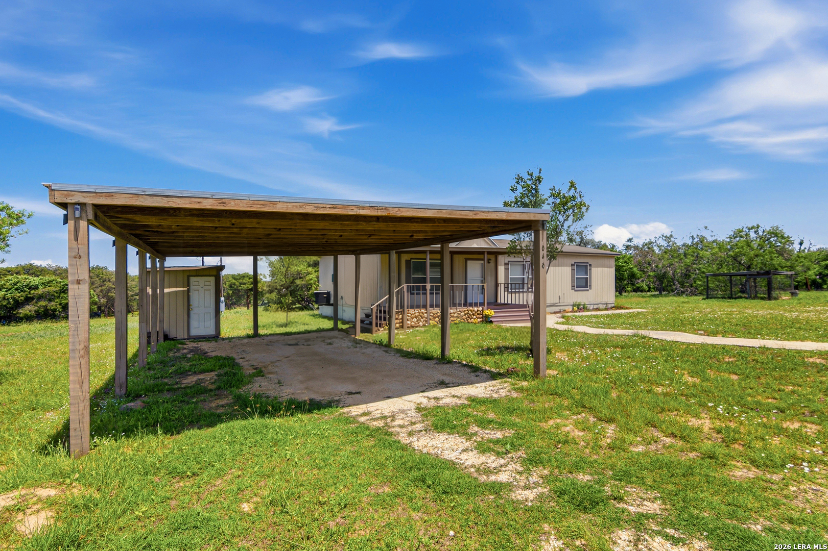 main property photo 2