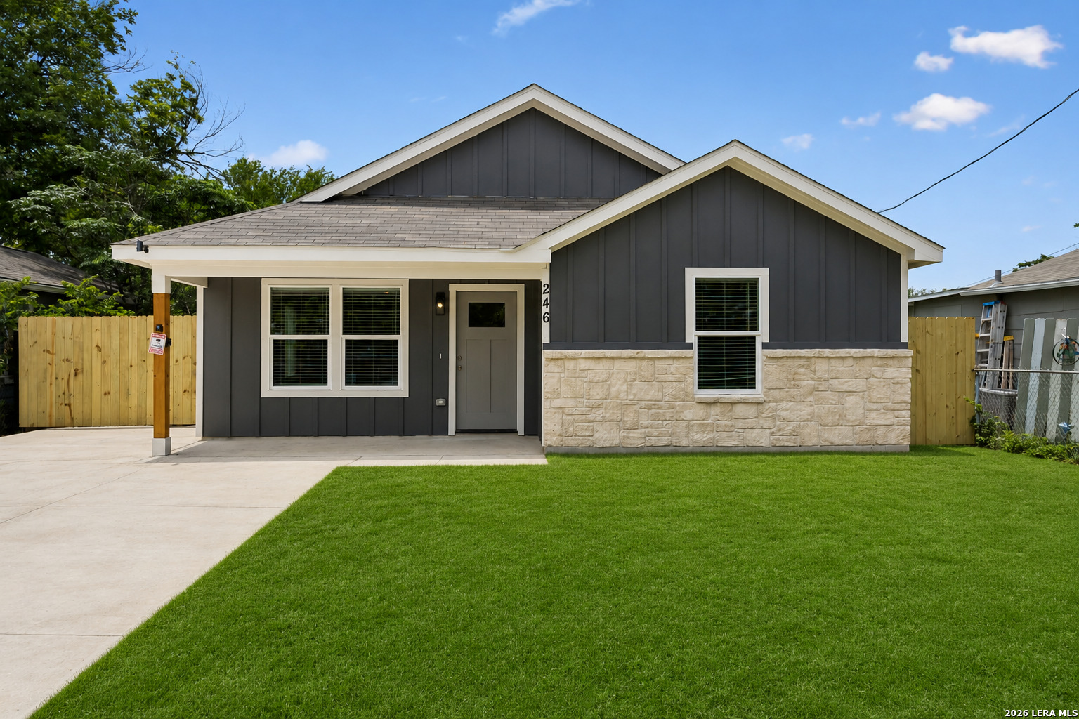 main property photo 0