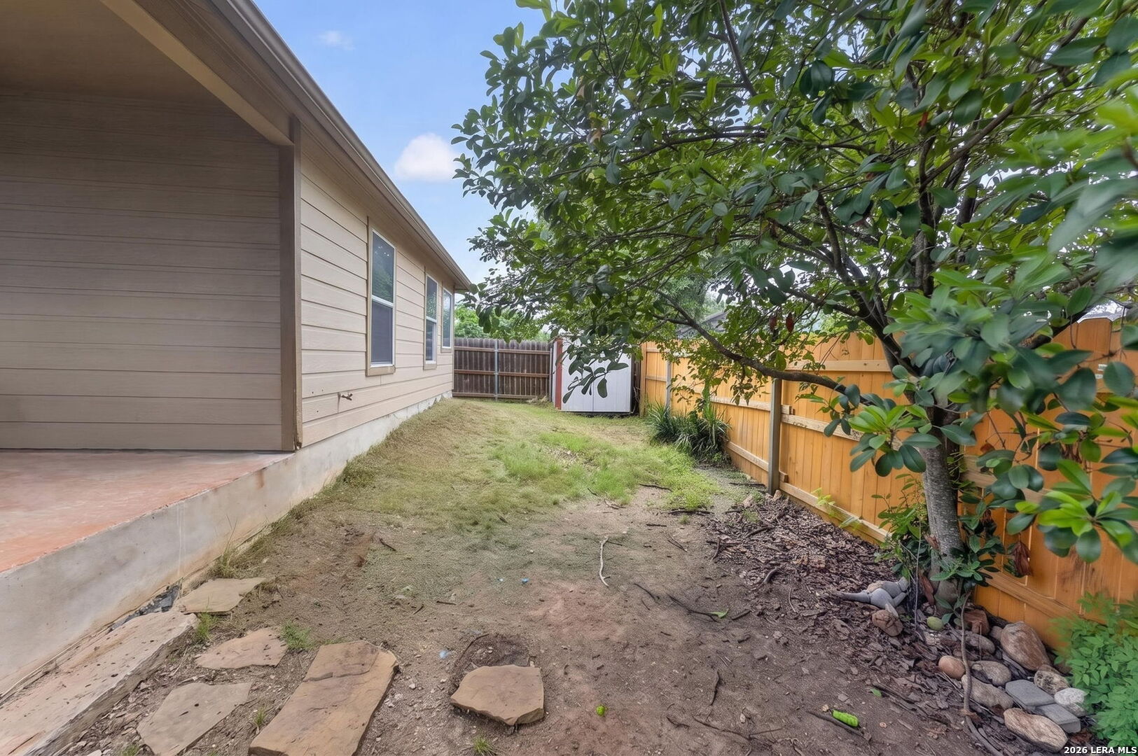 main property photo 29