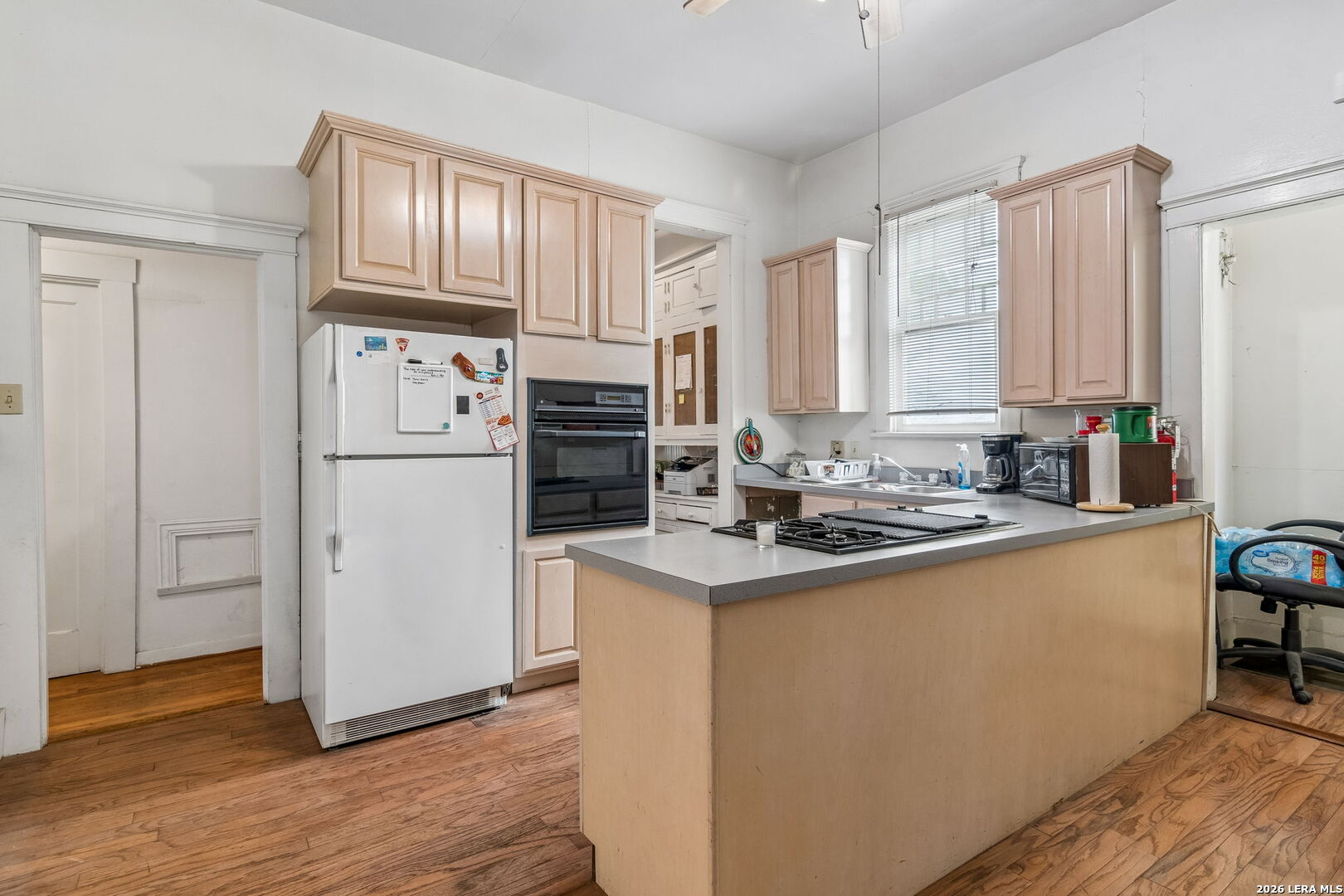 main property photo 10