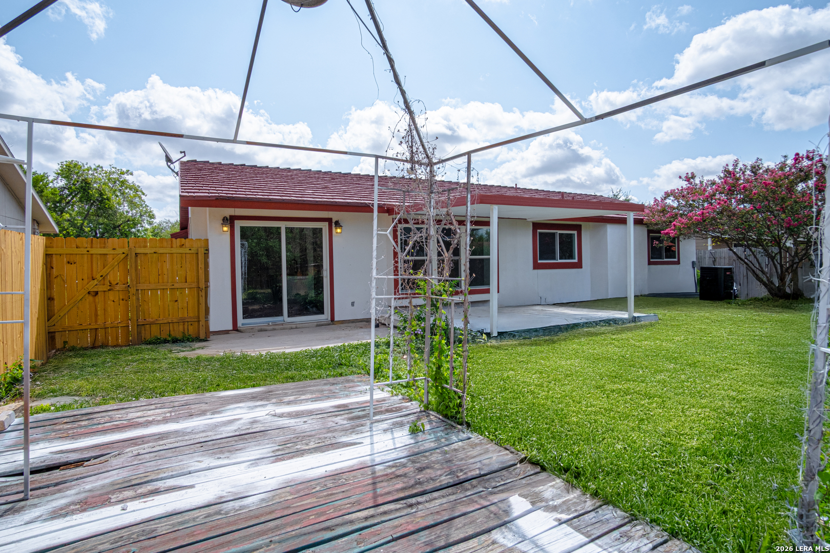 main property photo 22