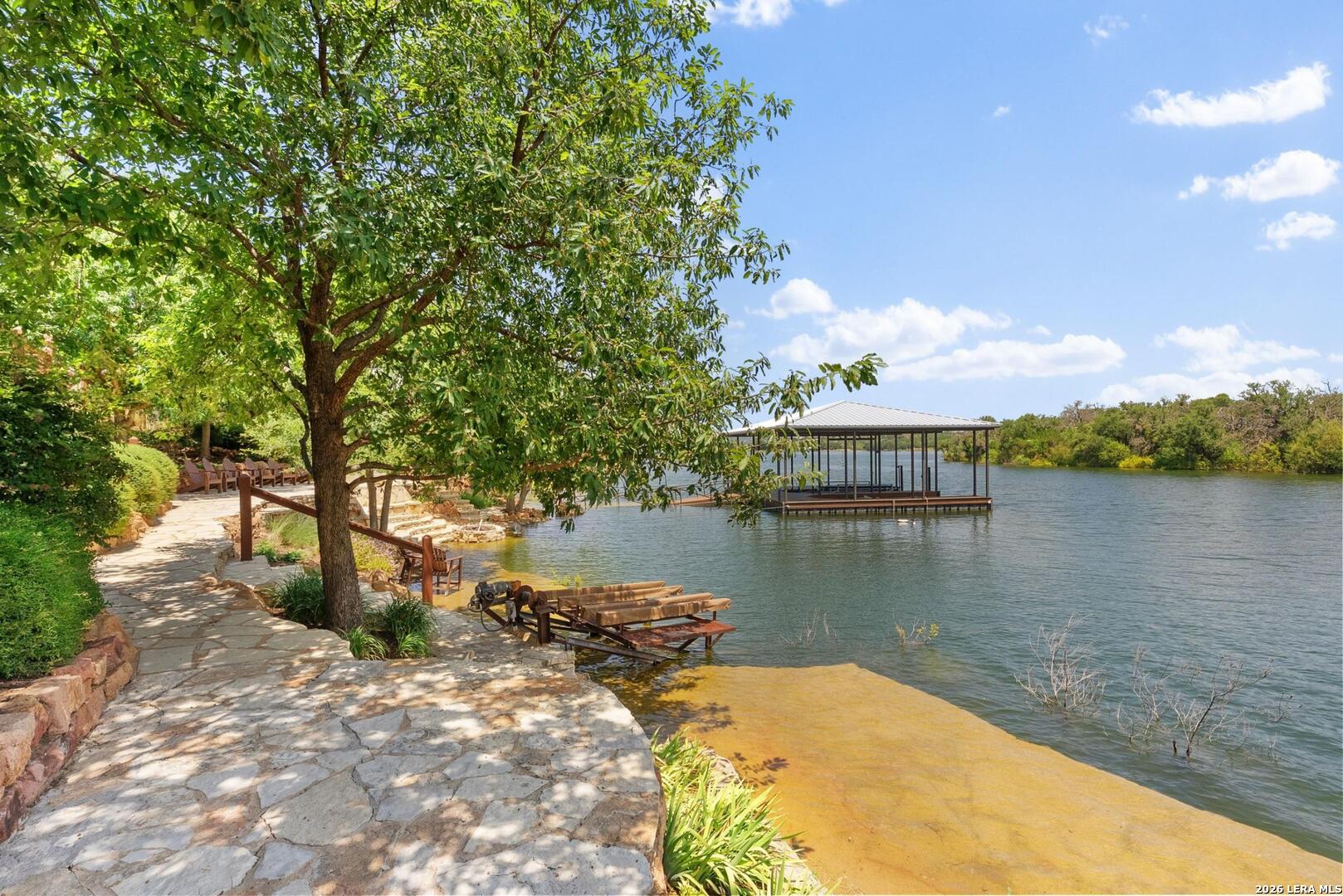 main property photo 32