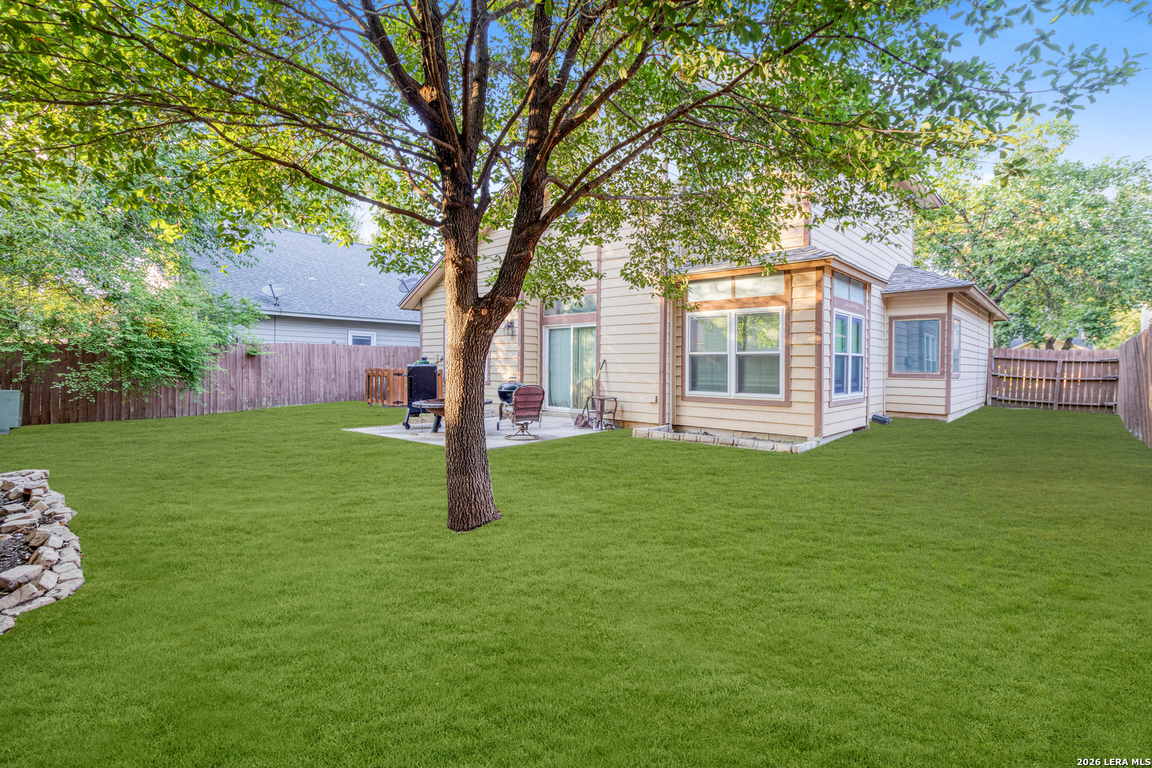 main property photo 22