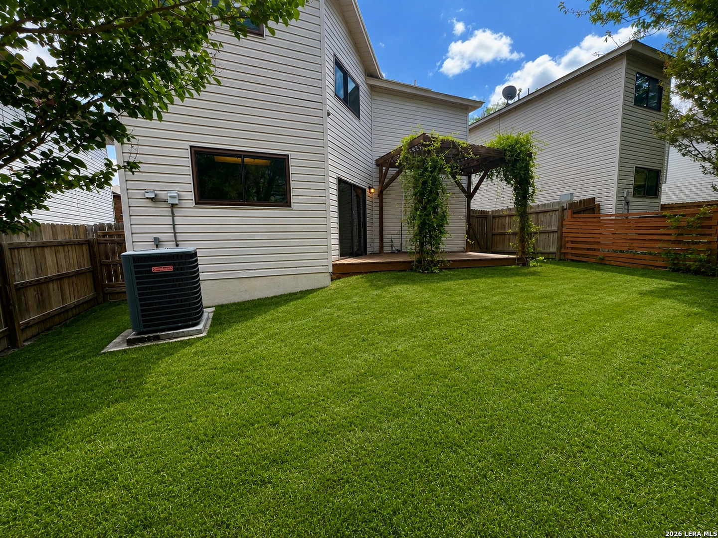 main property photo 18