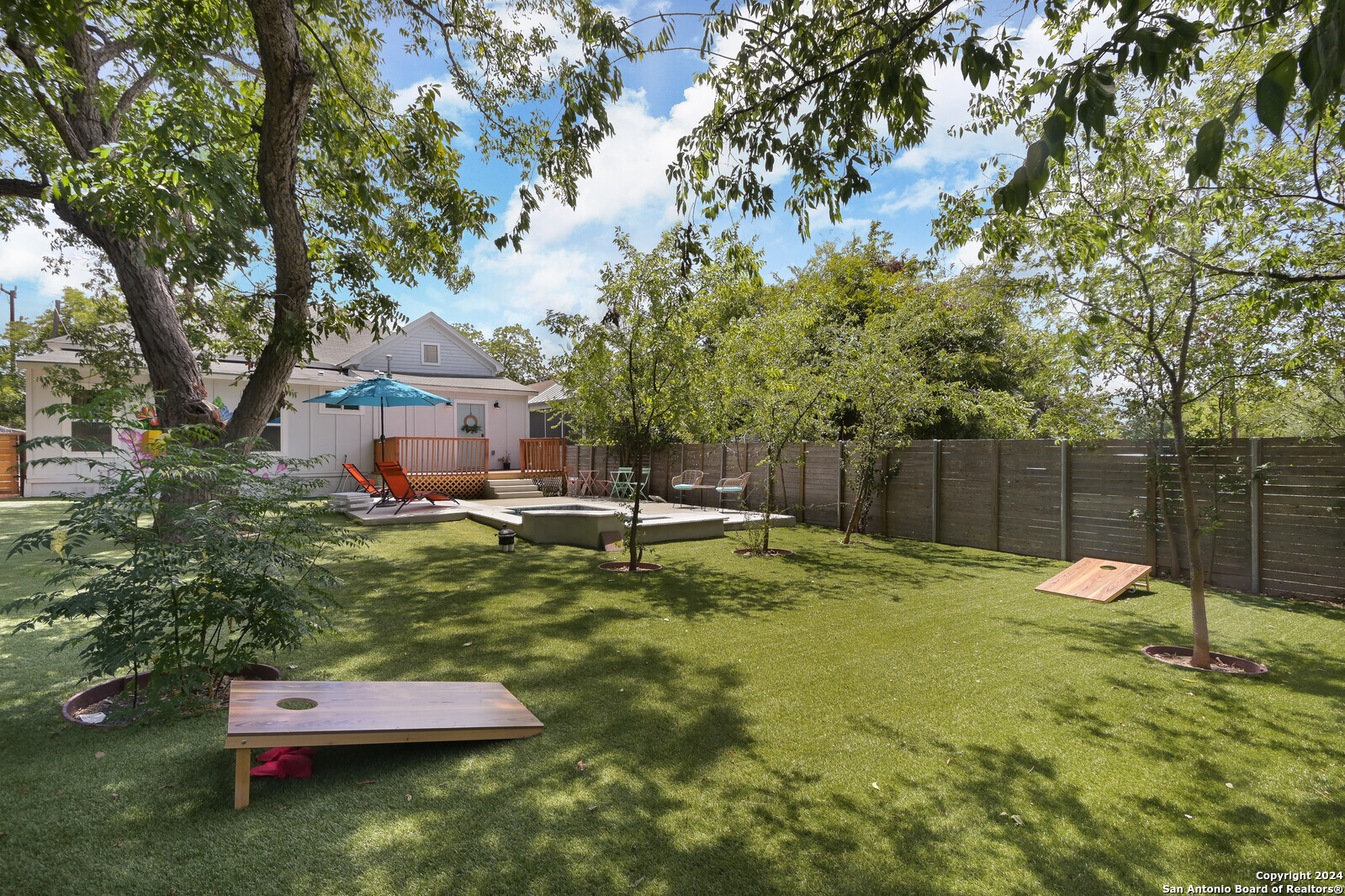 main property photo 23