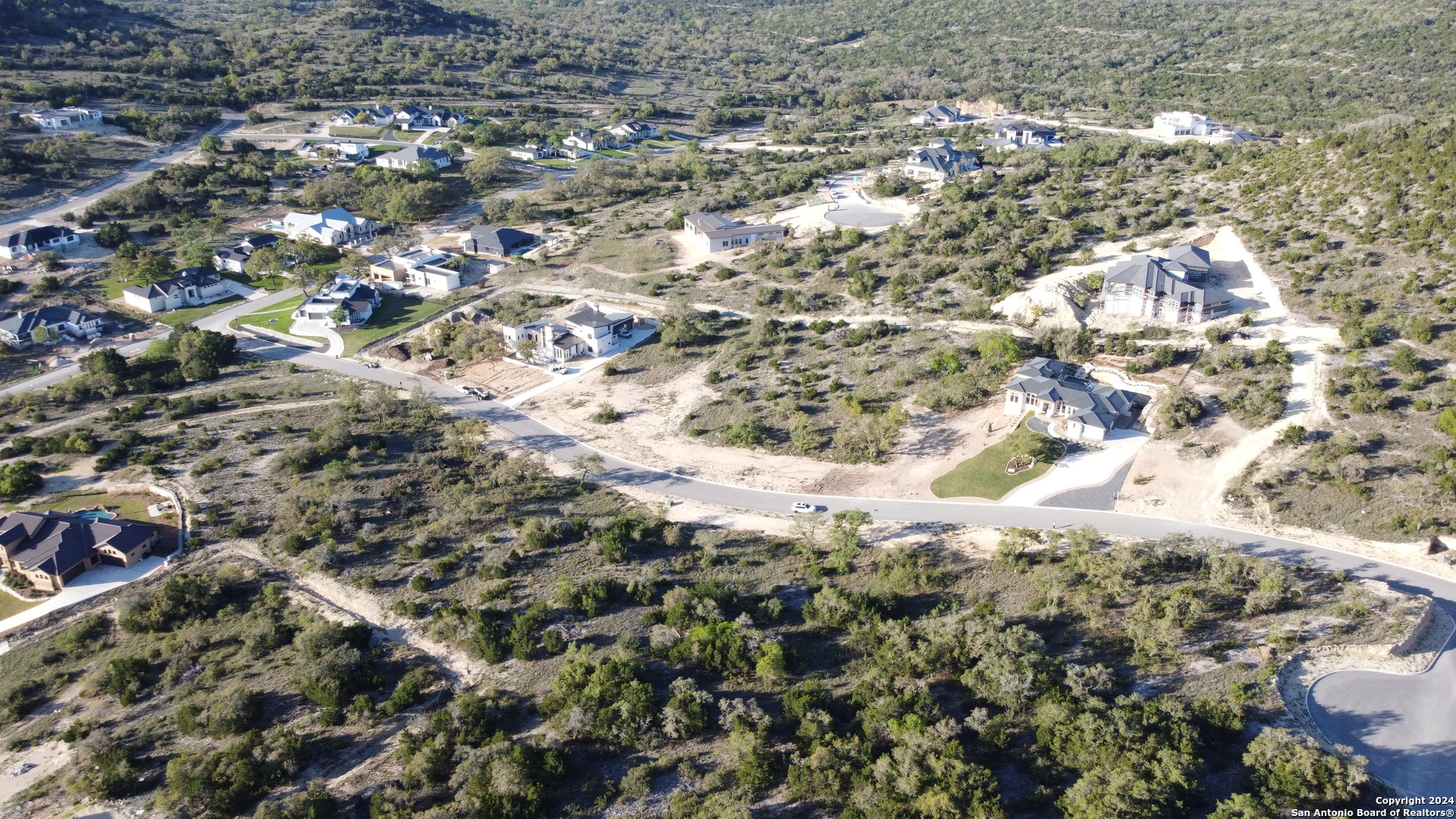 main property photo 5