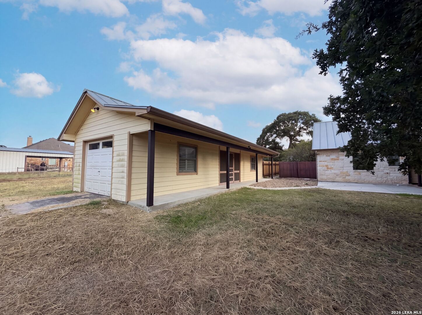 main property photo 21