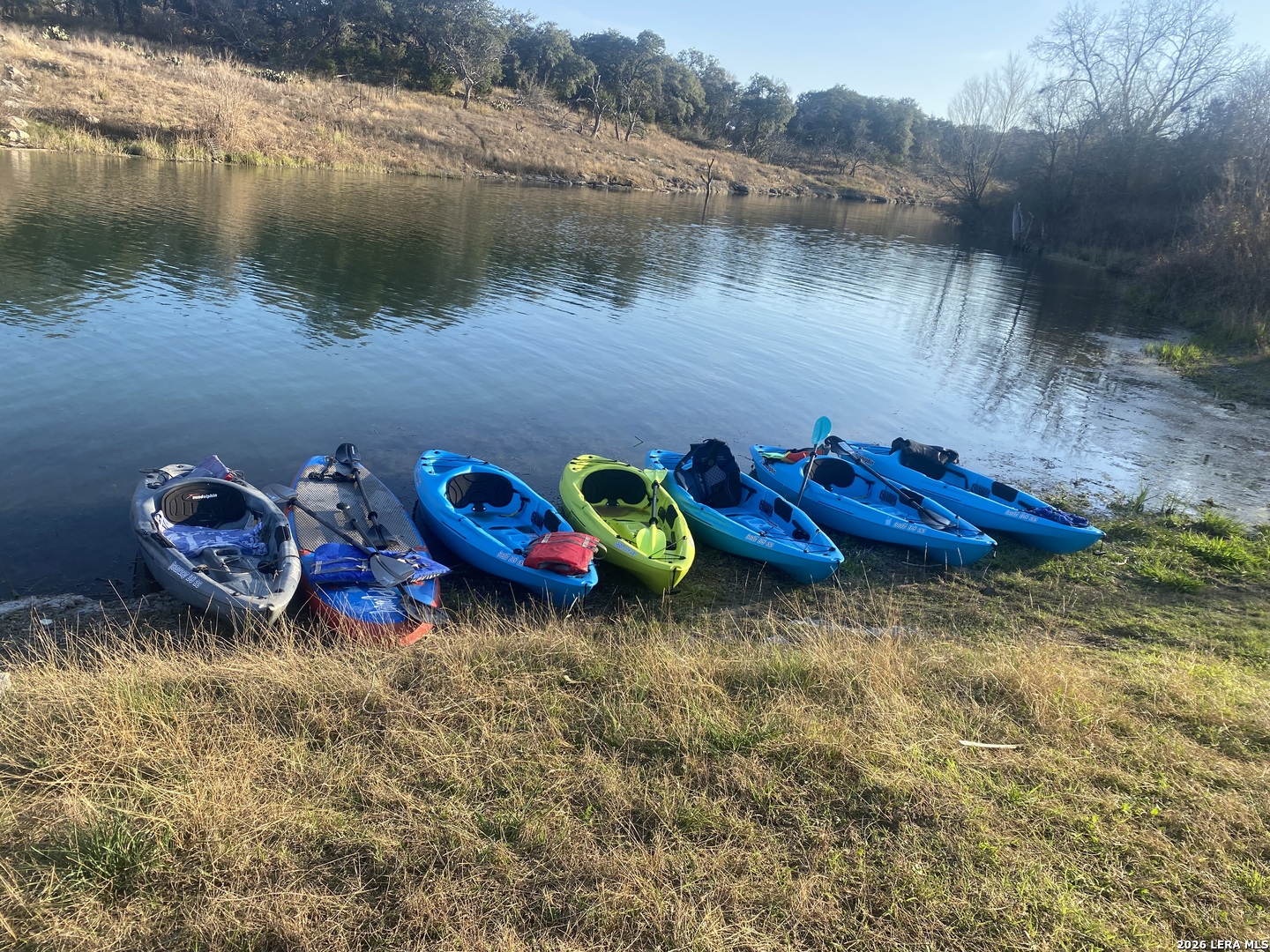 main property photo 28