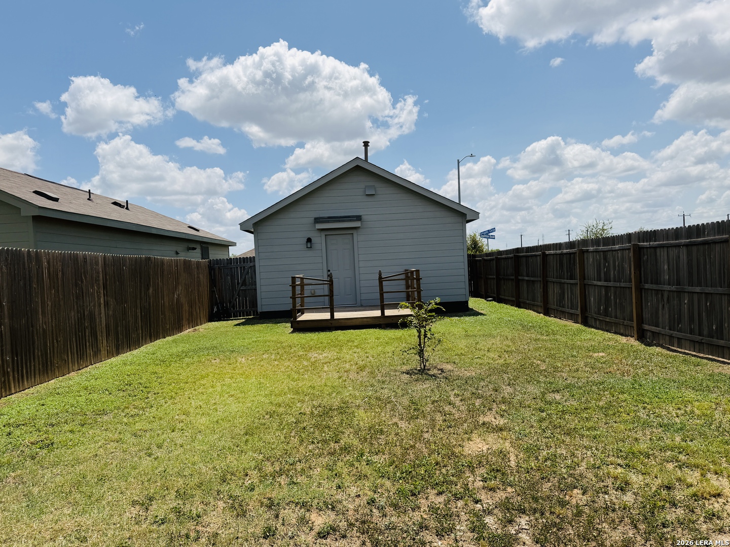 main property photo 12