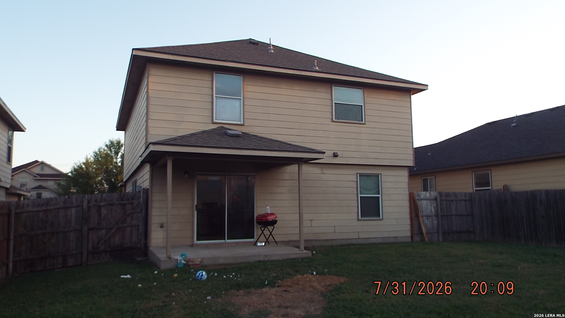 main property photo 17