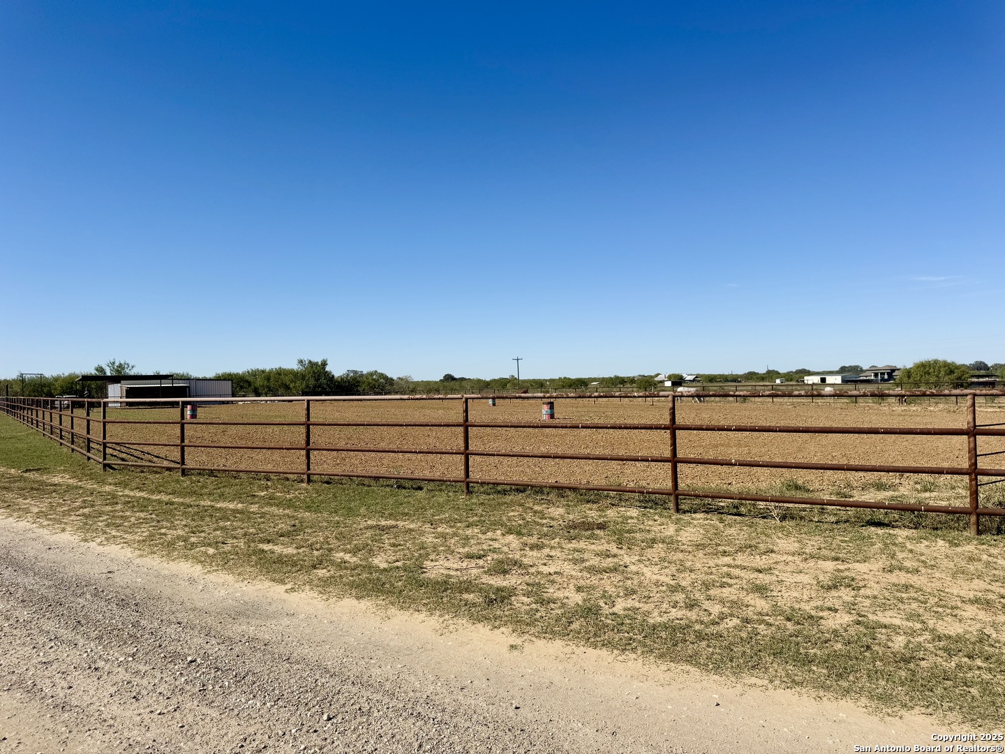 main property photo 30