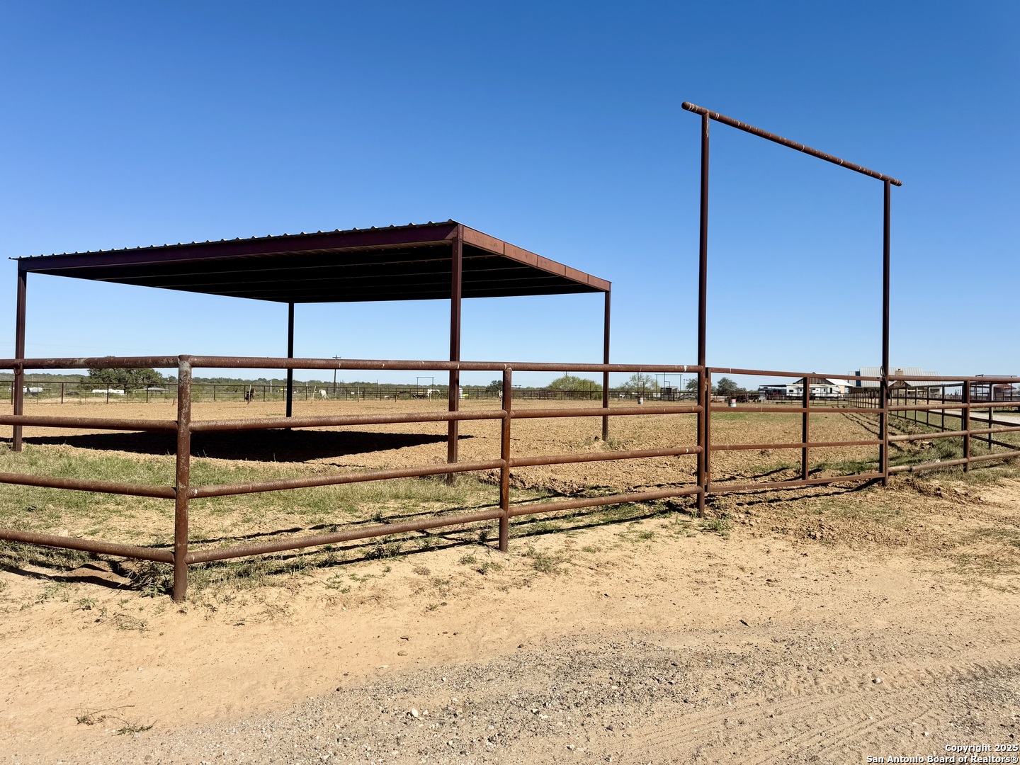 main property photo 33