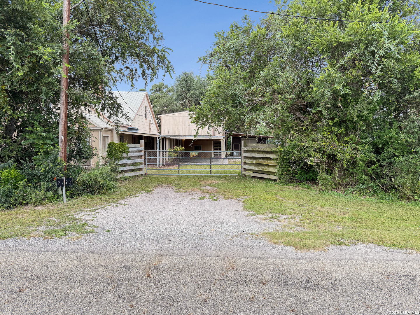 main property photo 33