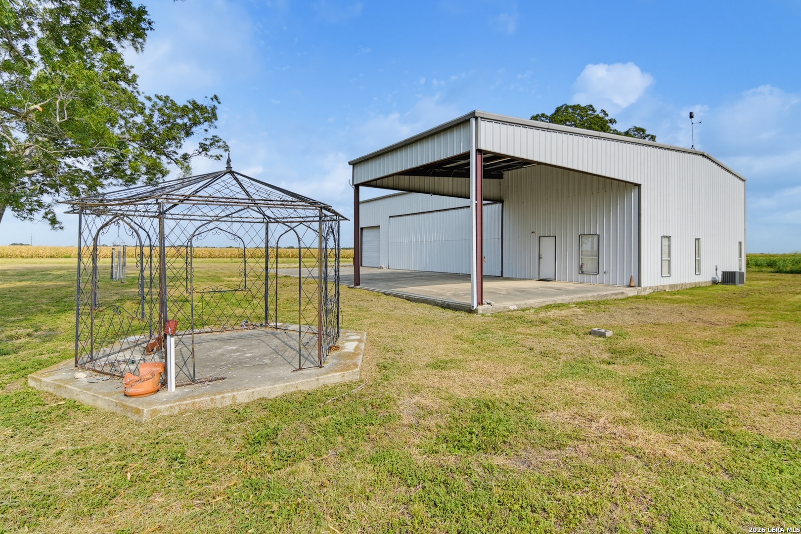 main property photo 26